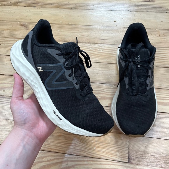 New Balance Shoes - New Balance Fresh Foam Arishi v4 Black White Gum Running Shoes WARISEK4 Womens 8